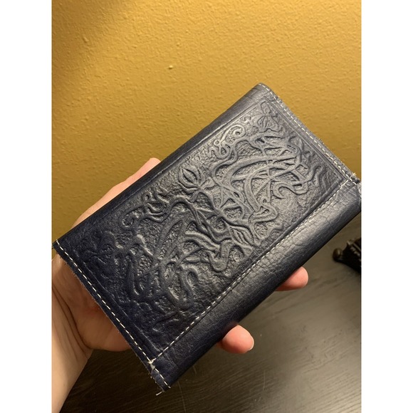 VTG Sandalwood Cowhide Brazil Tooled Navy Blue Leather Trifold Wallet-7x4‎ - Picture 3 of 9